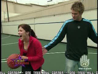 Chad alias Lucas & Sophia alias Brooke.